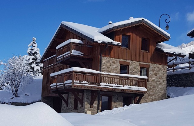 CHALET LEOPAUL - LES 3 VALLEES - LES MENUIRES - VAL THORENS - LIEU DIT PRARANGER