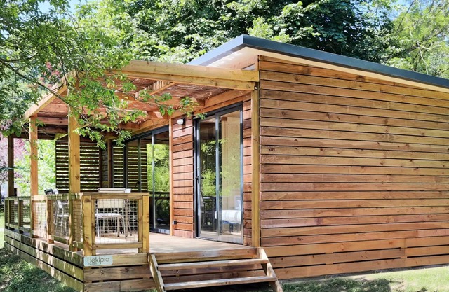 Chalet Premium Maine 2 bedrooms - TV - Dishwasher - NOUVEAUTÉ 2025, PONTON PRIVE ! sleeps 6