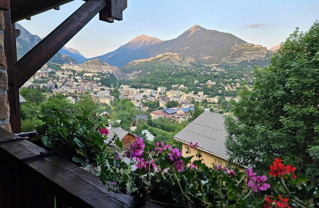 Chalet Puy Saint Pierre Avec vue Panoramique