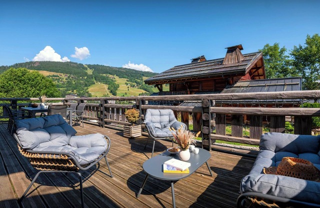 Chalet Snow Love - Sauna and garden close to Megève's center - OVO Network