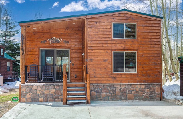 Chalet w 2nd Floor | Pool, Hot Tub