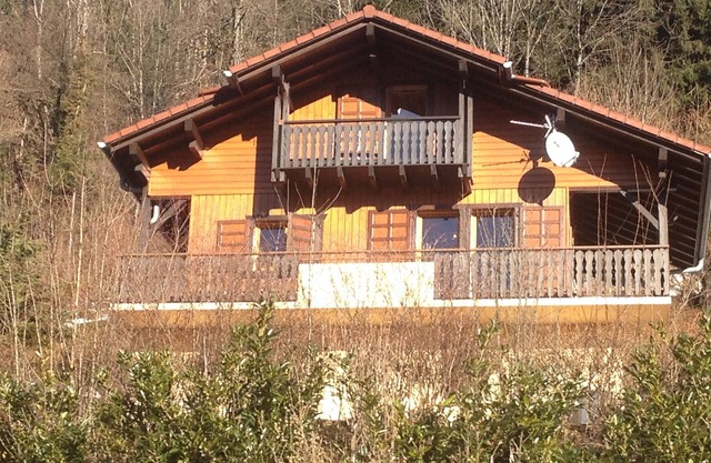Chalet With 3 Bedrooms Near Samoens. Spectacular Views.