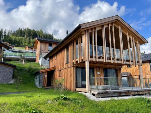 Chalet with mountain view