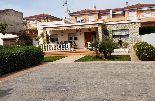 CHALET WITH PRIVATE POOL