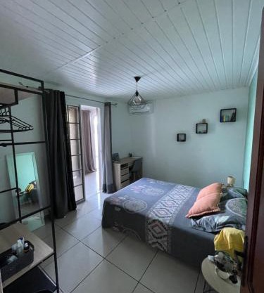 Chambre dans notre villa avec piscine