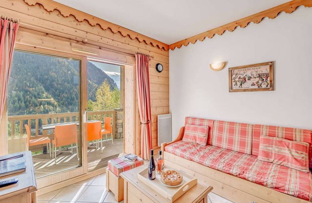 Champagny-en-Vanoise: Apt 6 ppl, 2 bdrm, wifi, balcony, equipped kitchen