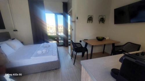 Chania Mamouth Studio