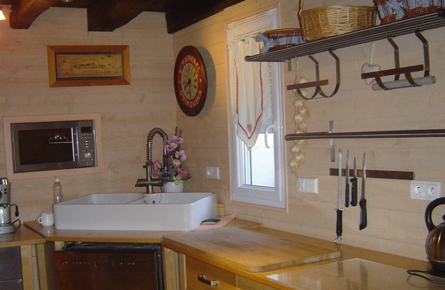 CHARACTER GITE CAPACITY 14 PEOPLE