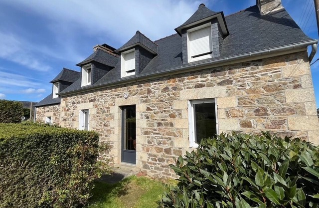 Character house close to the port of Perros-Guirec with enclosed garden.