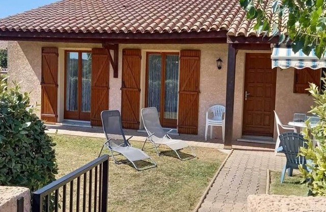 Charming Villa in Saint-Geniès