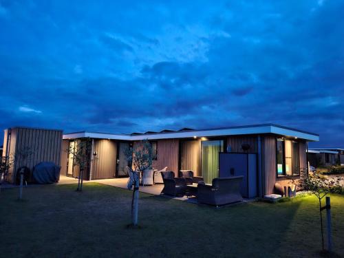 Charmant Chalet met privétuin in Someren - VP063