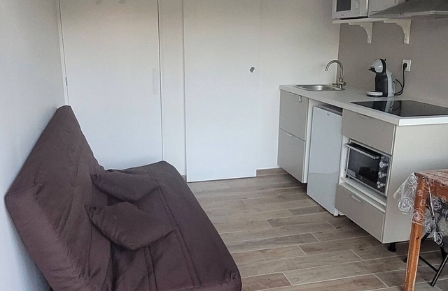 Charmant Studio Avec Terrasse et Accès Jardin