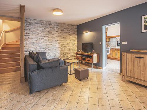 Charmante Maison Familiale au Cœur des Vignobles avec Terrasse, Proche des Châteaux et ZooParc de Beauval - FR-1-491-341