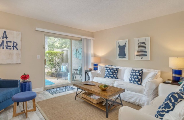 Charming 1 Bedroom Bluff Villa Close To Beach and South Beach Attractions.