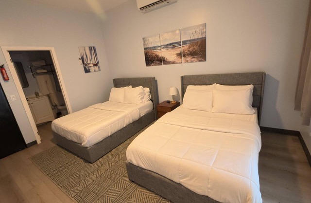 Charming 1-bedroom hotel in enchanting Marsh Harbour with AC