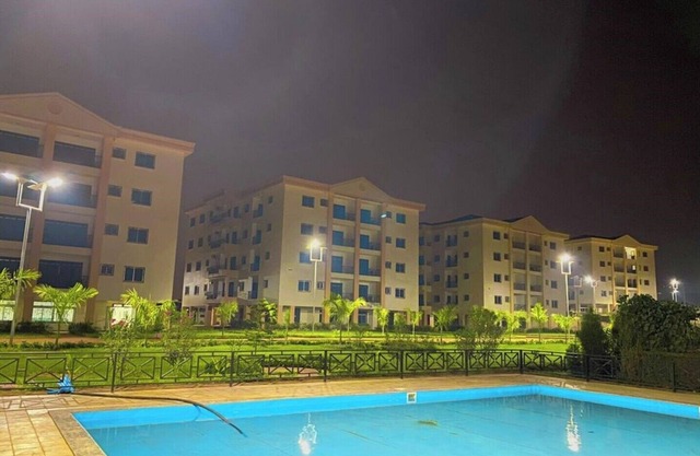 Charming 100m² furnished apartment with security.