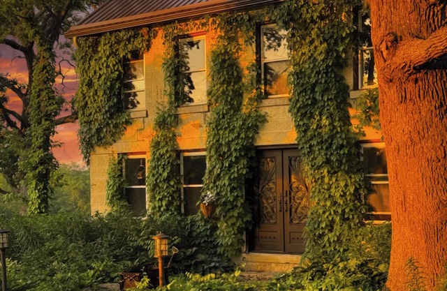 Charming 1855 Stone Farmhouse Retreat – Cozy Stays & Picturesque Views Await