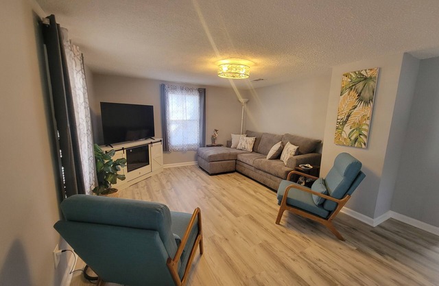 Charming, 2-bedroom family cottage at the Beach in beautiful Murrells Inlet, SC!