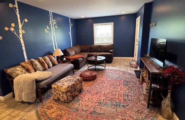 Charming 2-bedroom apartment in superb Bennington with WiFi