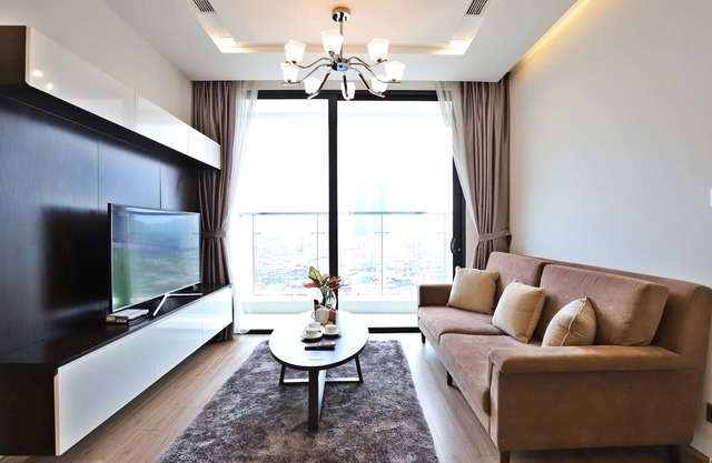 Charming 2 bedroom apartment in vinhomes metropolis