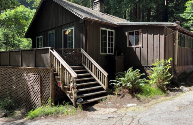 Charming 2 Bedroom House in the Butano Redwood Forest in Pescadero with Wi-Fi
