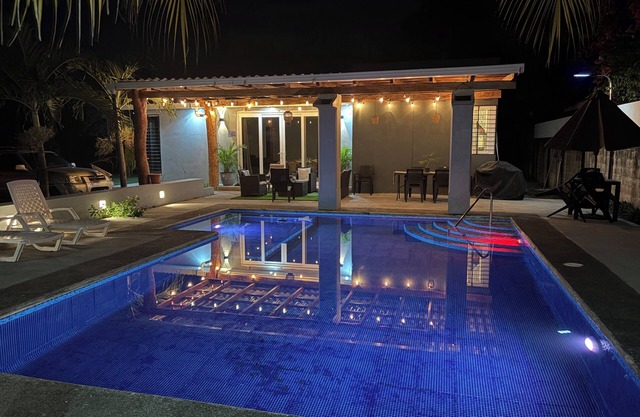 Charming 2-bedroom house with WiFi, AC in adorable Las Isletas