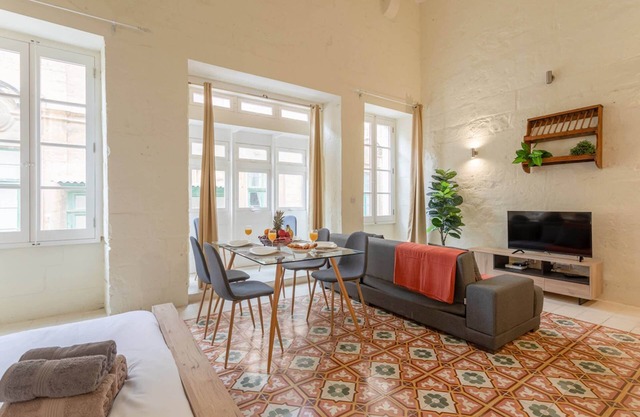 Charming 2BR In the Heart of Historic Valletta