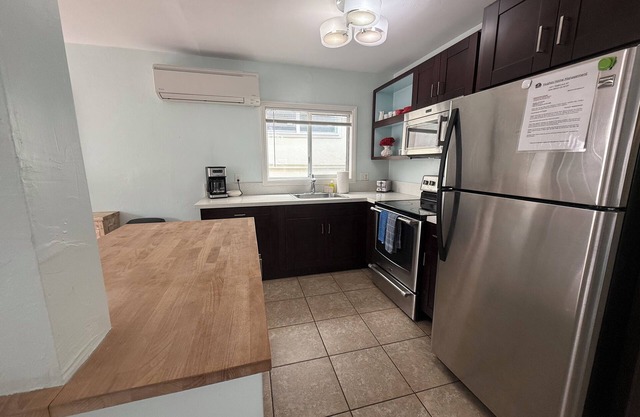 Charming 2BR Ocean Beach