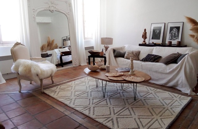 Charming 3-bedroom house intramuros