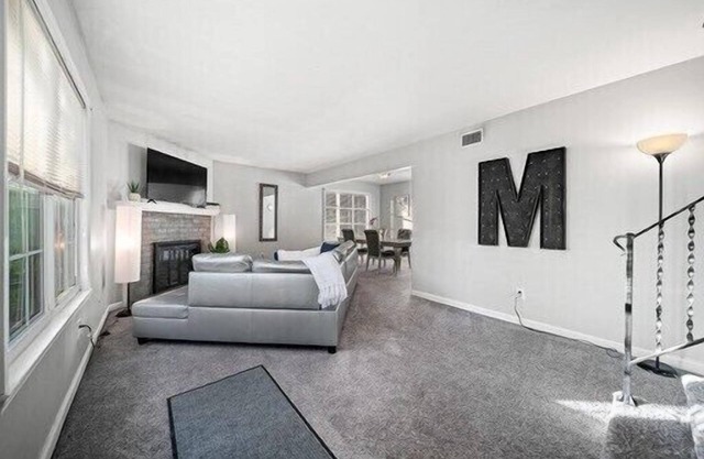 Charming 3-bedroom home with firepit