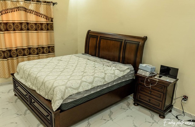 Charming 3-bedroom house with AC, WiFi and security agent in Sanguera togo