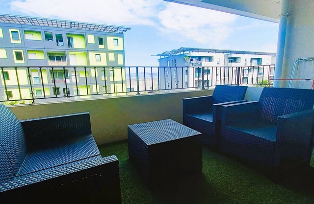 Charming 3-Room Apartment in Sète with Balcony, Parking, and Close to Beach