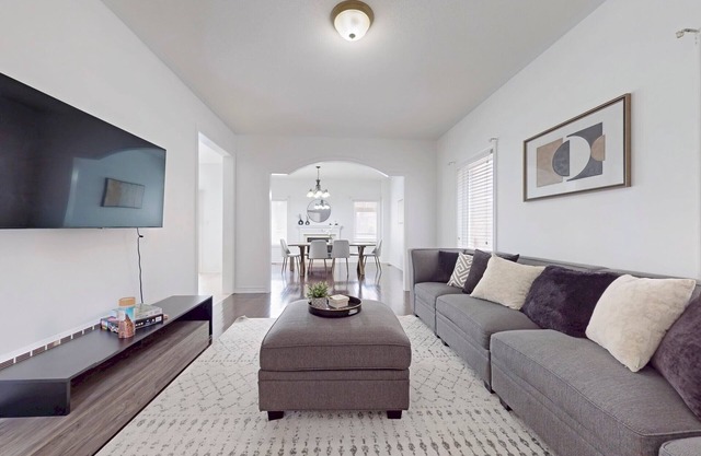 Charming 4-bed Home Away From Home in Brampton, ON