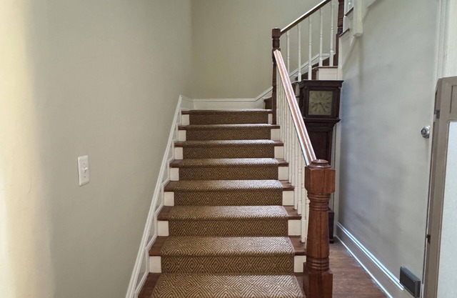 Charming 4-Bedroom Home in Historic Old Town - minutes from King St, DC, & Metro