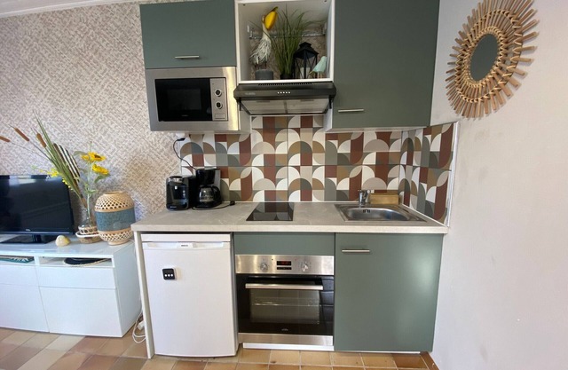 Charming Apartment Near Beach & Shops, La Tranche-sur-Mer