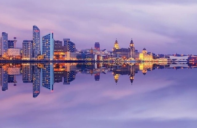 Charming Apartment In Heswall With Parking