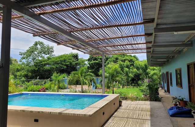 Charming bed & breakfast in fantastic Punta Mala, Pedasi with WiFi, AC, pool.