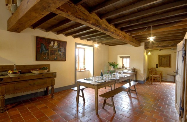 Charming cottage for 12, preserved nature, spa, sauna