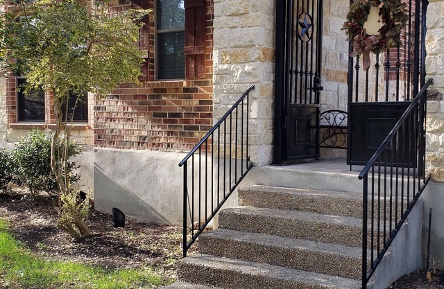 Charming Casita in peaceful Garden Ridge with AC, WiFi