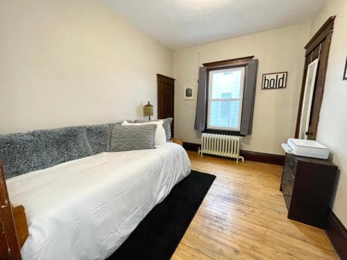 Charming Centrally Located Duplex with Parking