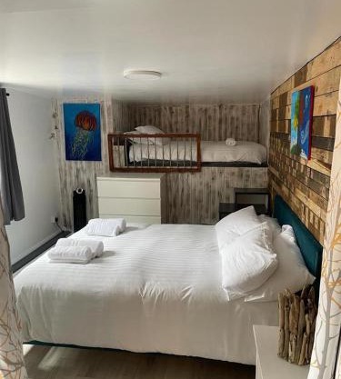 Charming Chalet in Stoke Fleming - Sleep 3 4