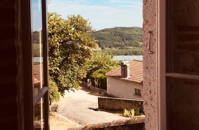 Charming cottage with spectacular views in quiet French village setting