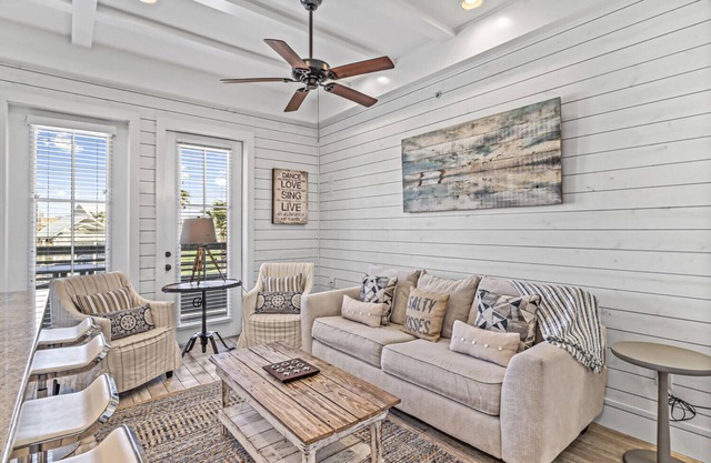 Charming Condo@Cinnamon Shore w/Access to Beach, Pools & More Amenities!