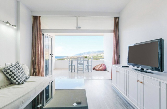 Charming Apartment “Mar Azul Del Sur” with Sea View, Wi-Fi, Terrace & Shared Pool