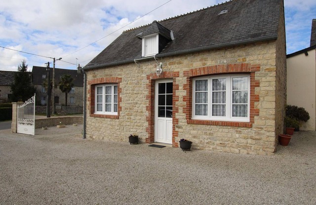 Charming stone house with garden, pets allowed