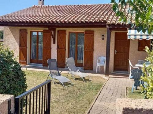 Charming Villa in Saint-Geniès