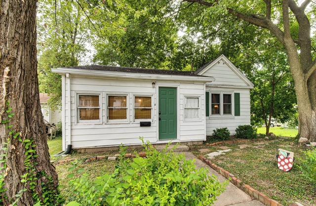 Charming Hillsboro Home < 1 Mi to Downtown!