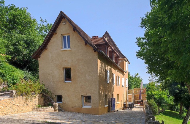 Charming house for 12 people, 15 minutes from Sarlat, heated above-ground pool