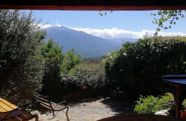 charming house with breathtaking views, for family or small group of friends,