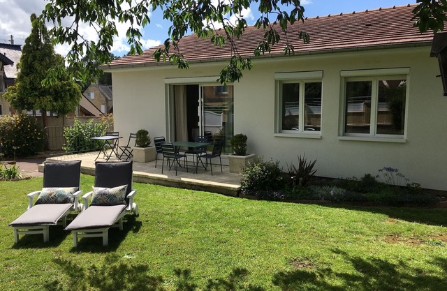 Charming house with garden, close to the historic center